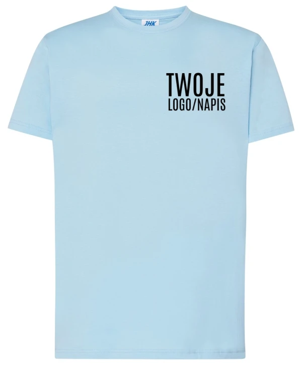 błękitna koszulka z logirm firmowym - koszulka firmowa.webp